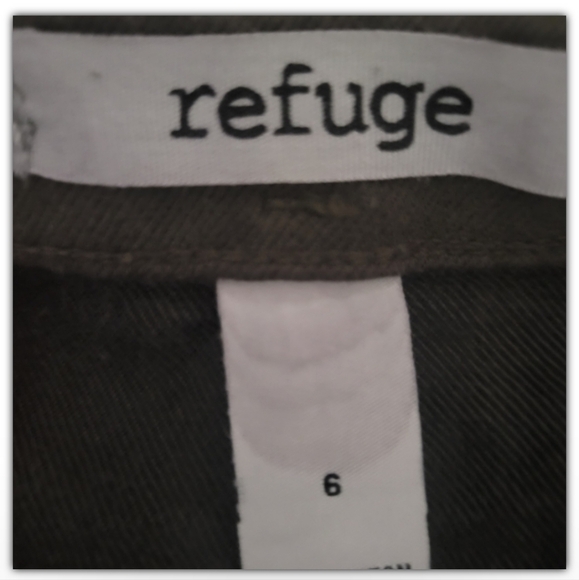 Refuge partial button fly size 6 military green color - Picture 3 of 6